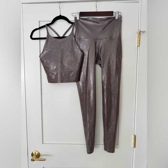 Old Navy PowerSoft Metallic Taupe Sports Bra and Leggings Matching Set Small - Picture 2 of 7